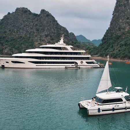 Scarlet Pearl Cruises - Wonder On Lan Ha Bay Hotell Ha Long Exteriör bild