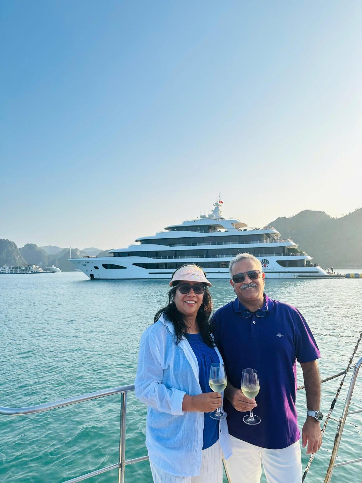 Scarlet Pearl Cruises - Wonder On Lan Ha Bay Hotell Ha Long Exteriör bild