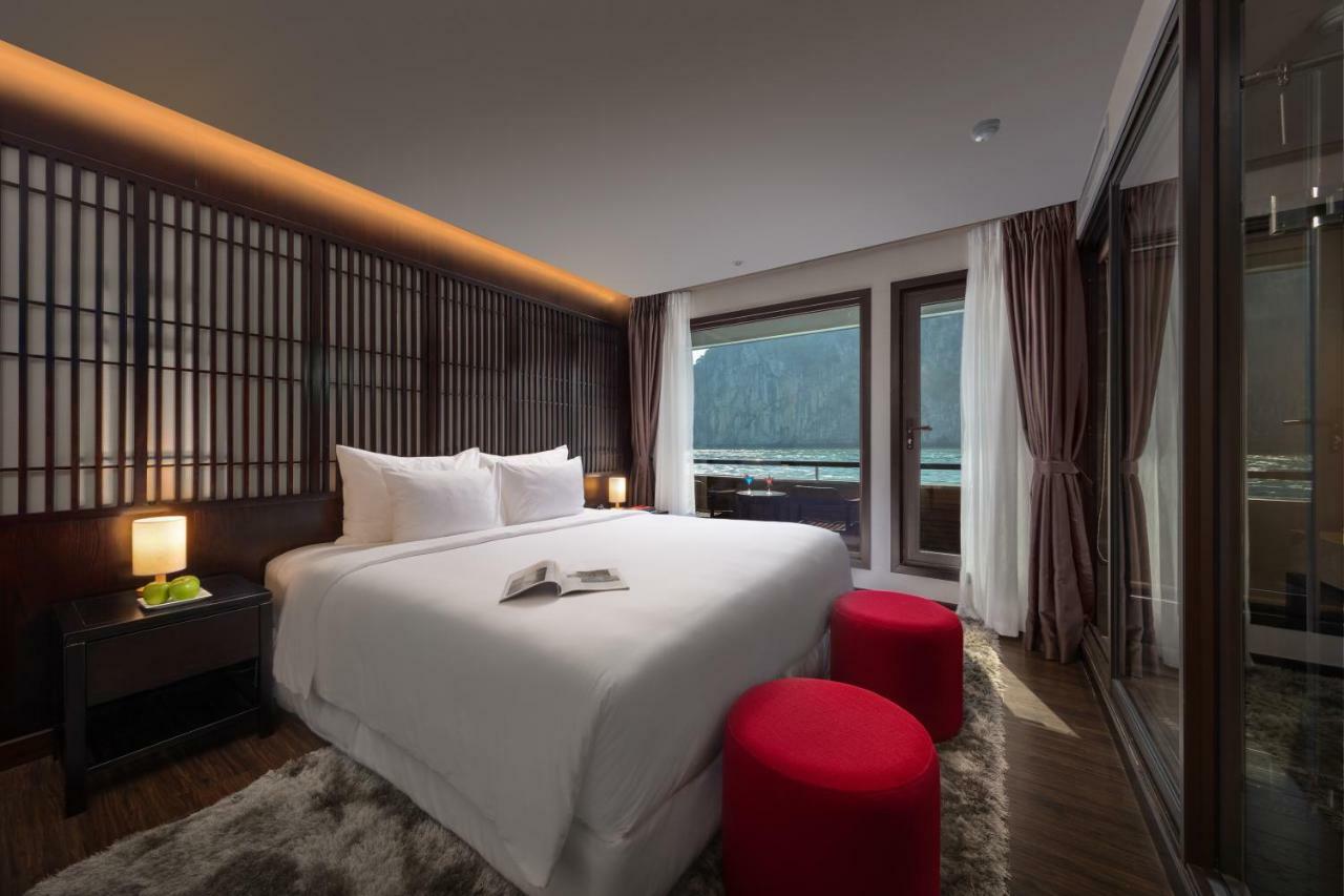 Scarlet Pearl Cruises - Wonder On Lan Ha Bay Hotell Ha Long Exteriör bild