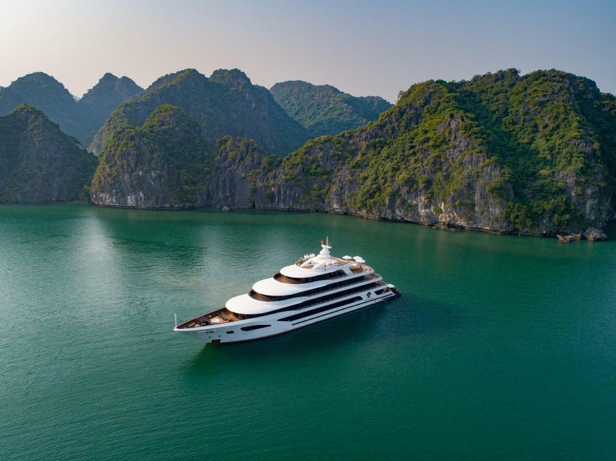 Scarlet Pearl Cruises - Wonder On Lan Ha Bay Hotell Ha Long Exteriör bild