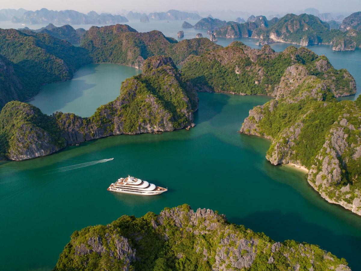 Scarlet Pearl Cruises - Wonder On Lan Ha Bay Hotell Ha Long Exteriör bild