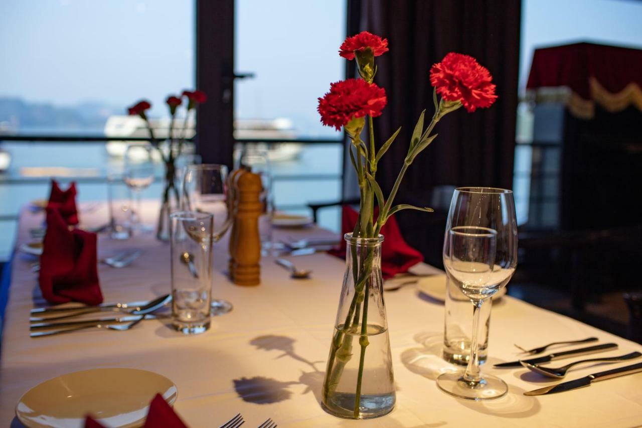 Scarlet Pearl Cruises - Wonder On Lan Ha Bay Hotell Ha Long Exteriör bild